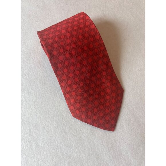 Hermès Paris Mens Red Geometric Pattern 100% Silk Tie - Picture 2 of 7